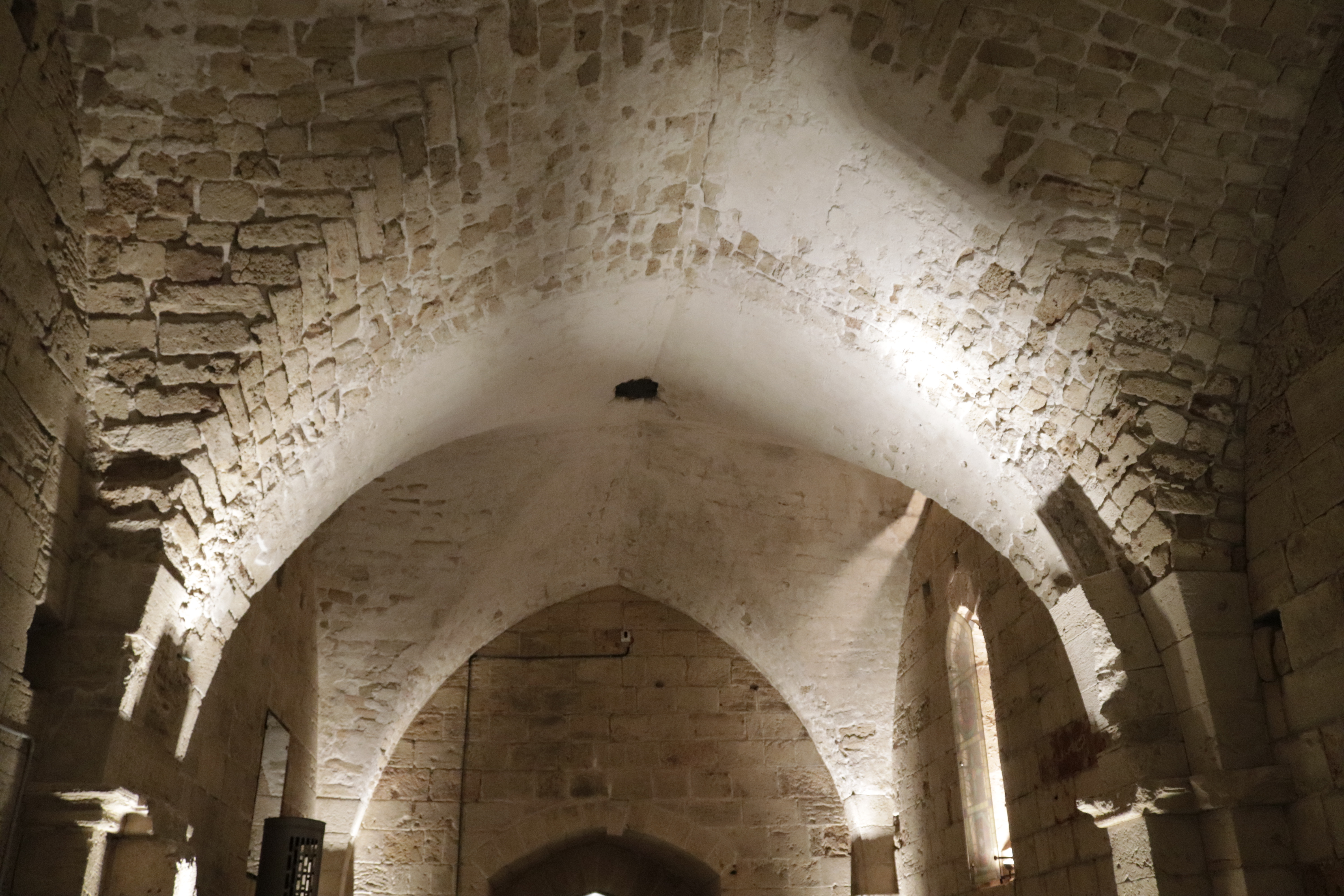 Akko: Crusader vaulting